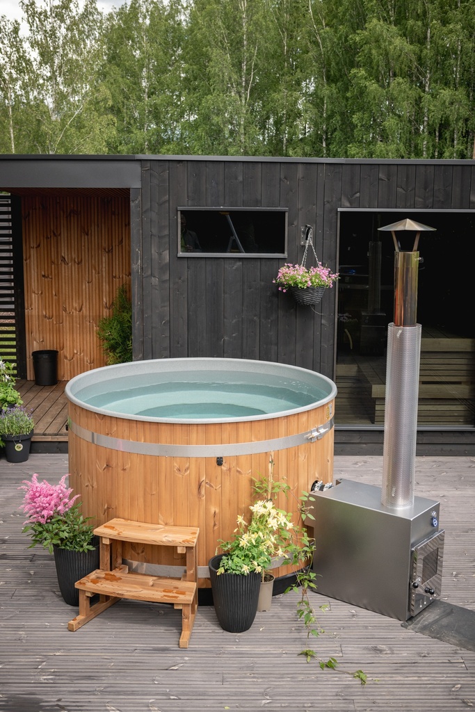 Kirami Breezy Thermokiefer mit Holzofen